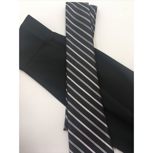 SADDLEBRED Men's Tie Silk polyester blend black with silver stripes classic - Picture 5 of 6